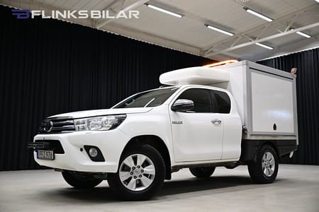 Toyota Hilux Extra Cab AWD 150HK Kåpa|Servicebil|Inredd|Drag|Värmare|Leasbar