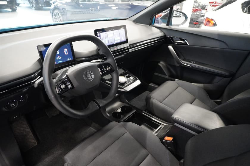 Bild 2 av MG 4 Electric Standard Range Farthållare Rattvärme