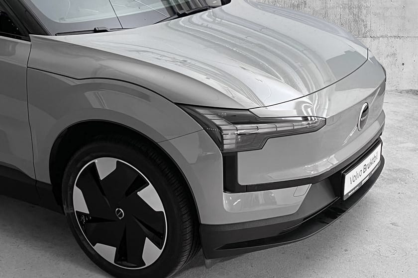 Bilde 2 av Volvo EX30 Twin Motor Performance Plus PILOT.ASSIST|V.PUMPE|H&K|TONEDE