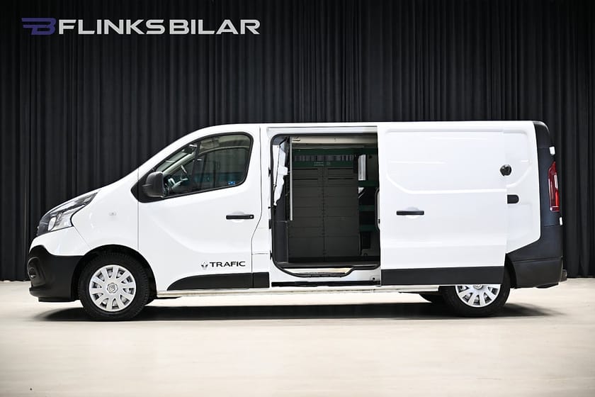 Bild 5 av Renault Trafic Skåpbil dCi 125HK L2 Dubbeldörr|Inredd|Drag|FjärrstyrdVärmare