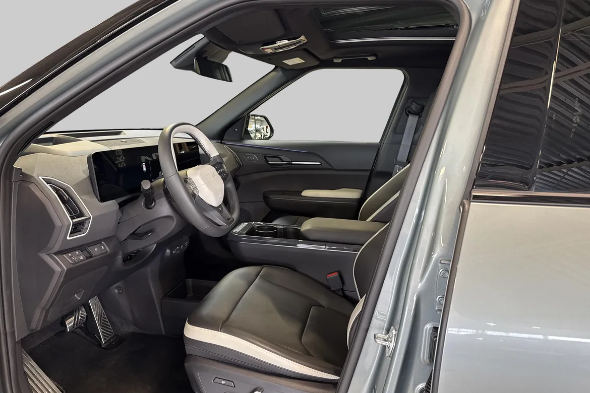 picture of a car