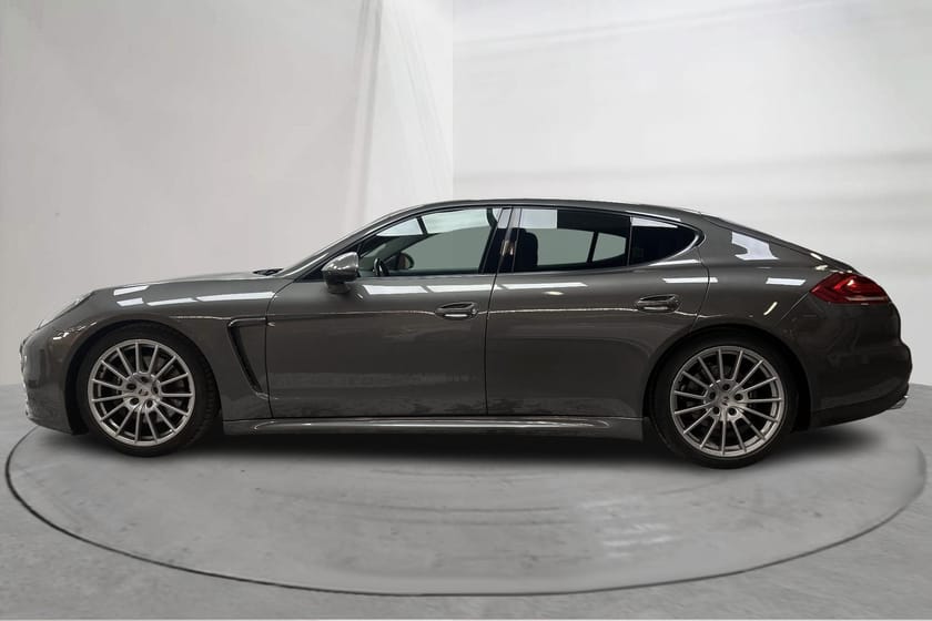 Bild 2 av Porsche Panamera 4 (310hk) PDK PASM Läder