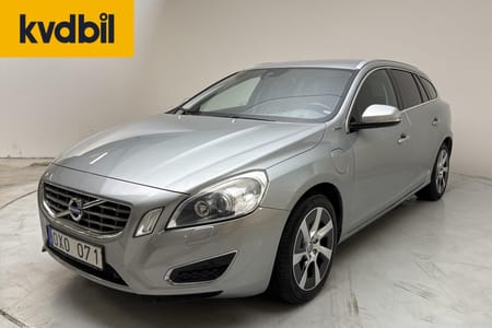 Volvo V60 D6 AWD Plug-in Hybrid (215hk) Summum Drag