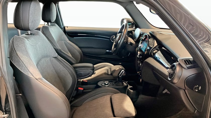 Bild 3 av MINI Cooper SE / Apple CarPlay / navigationssystem