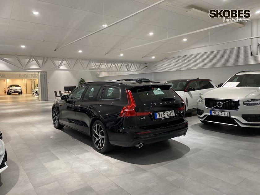 Bild 4 av Volvo V60 T6 TE Momentum Edition