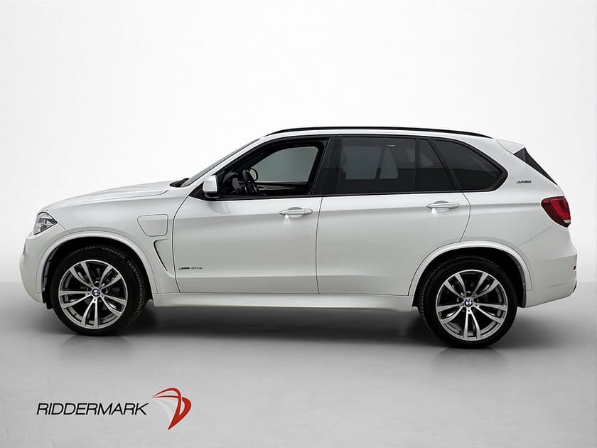 Bild 4 av BMW X5 xDrive40e Innovation Pano H/K Kamera HuD Skinn Drag