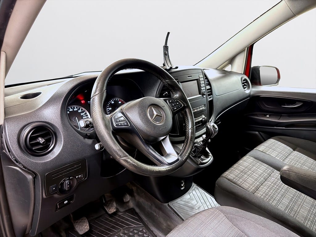 Mercedes-Benz Vito 114 CDI 2.8t Manual, 136hp, 2016