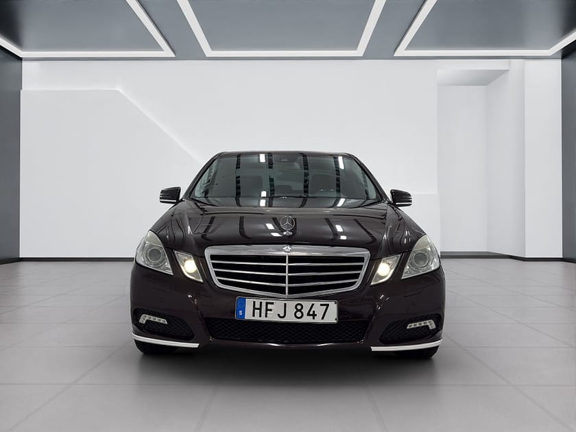 Bild 3 av Mercedes-Benz E 200 CDI BE BlueEFFICIENCY 5G-Tronic Avantgarde/Ny Besiktad