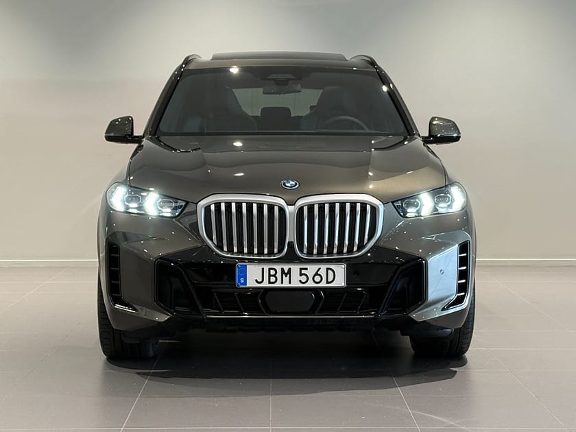 Bild 2 av BMW X5 xDrive50e M Sport M-Sportstol Drag Adpt FartH H/K HuD