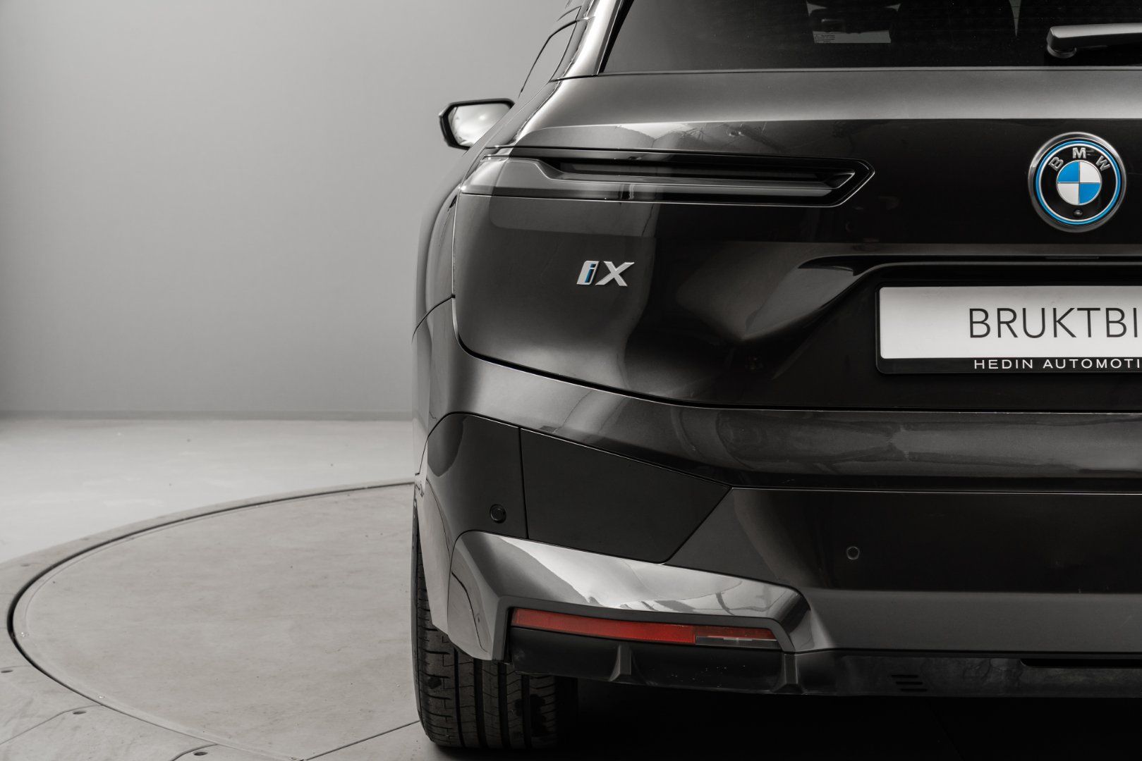 BMW iX xDrive50, 524hp, 2023