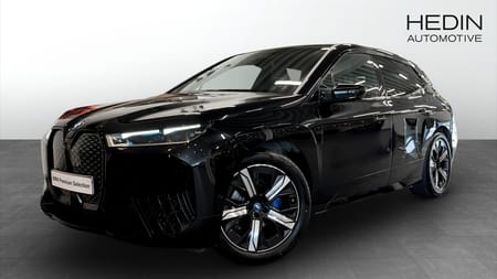 BMW iX xDrive40 xDrive 40 Pano H/K DAP 4- zon Comfort acc Soft Close Darg