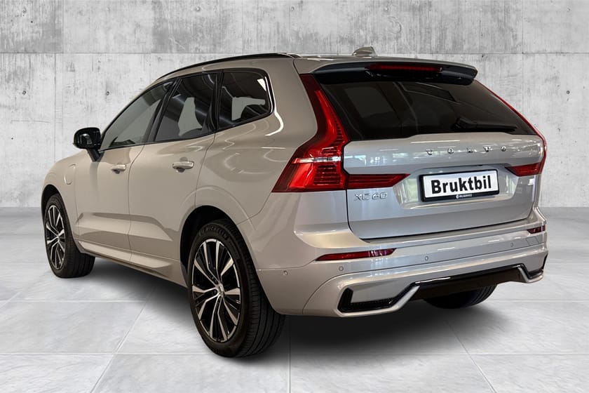 Bilde 3 av Volvo XC60 Recharge T8 Plus Dark/360/Krok/20"/Harman&Kardon