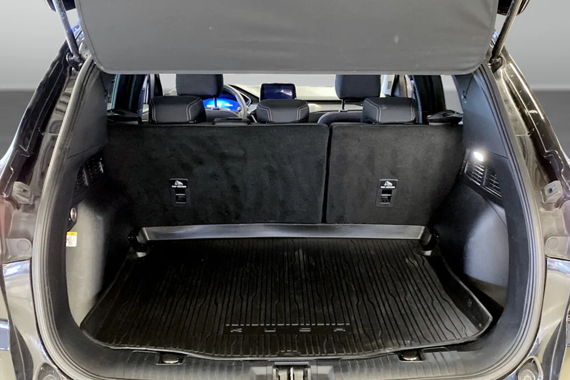 Ford Kuga Hybrid AWD