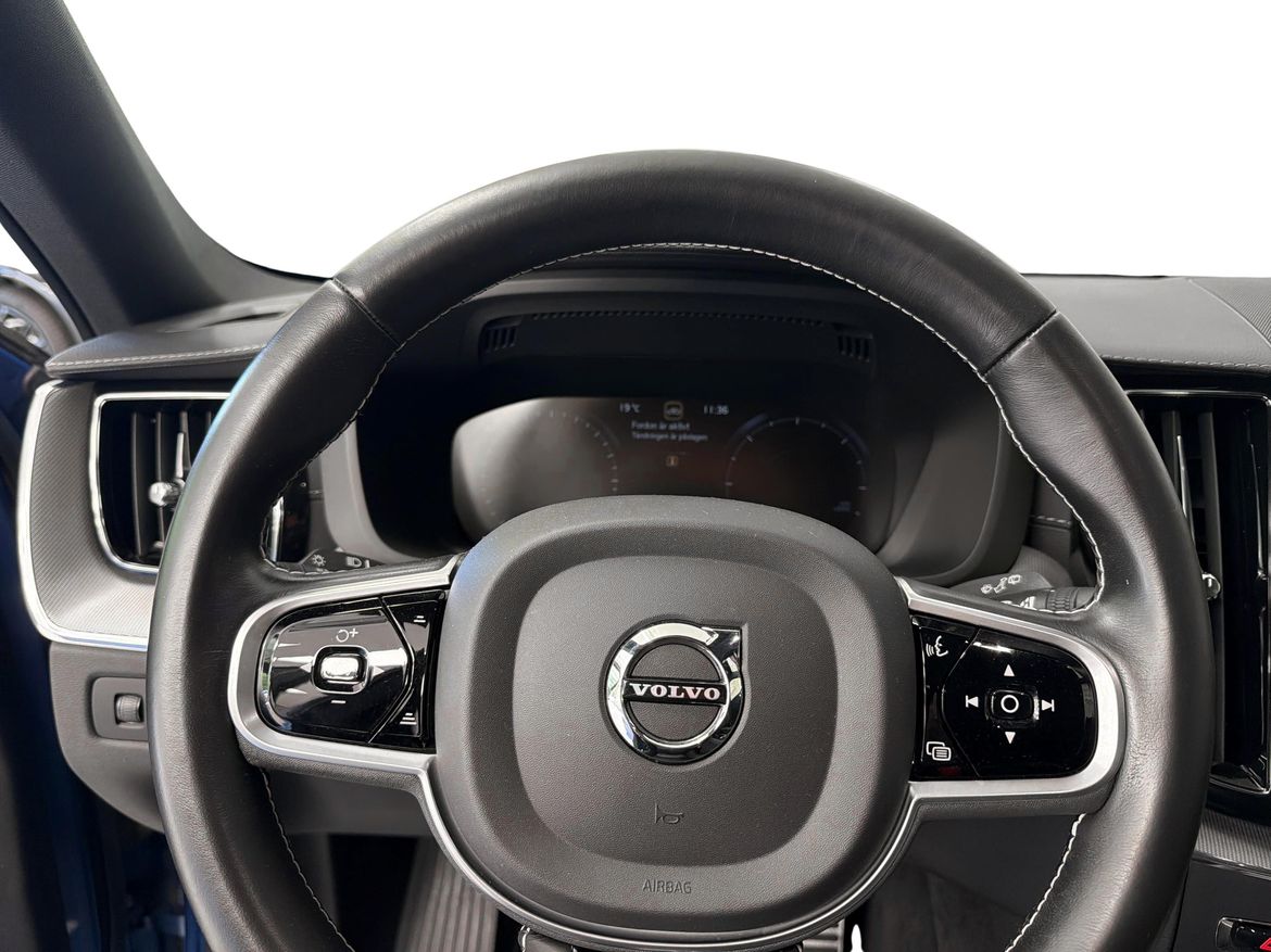 Volvo XC60 2020 - miniatyr 8