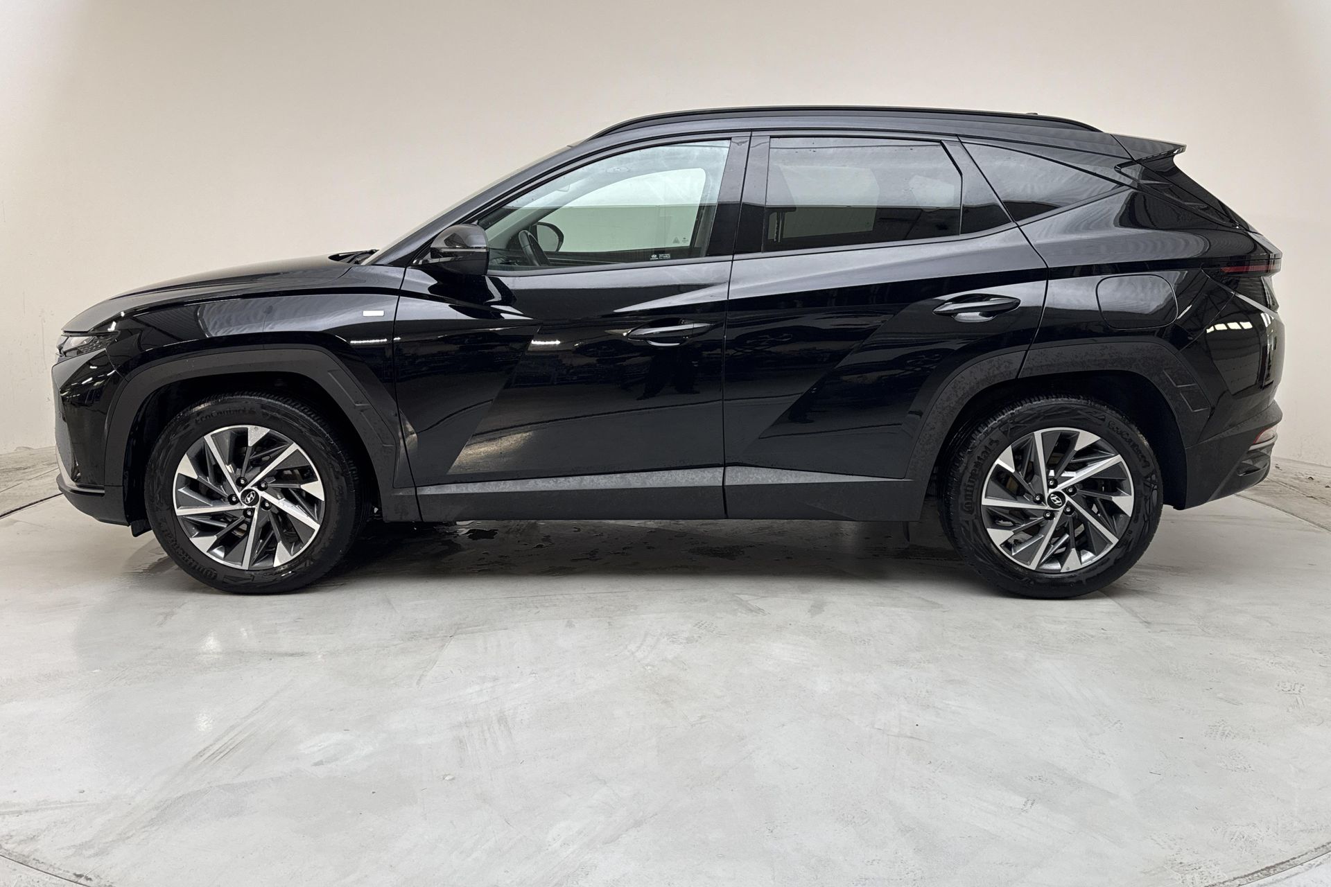 Hyundai Tucson 1.6 T-GDI 2023, bild 2/10