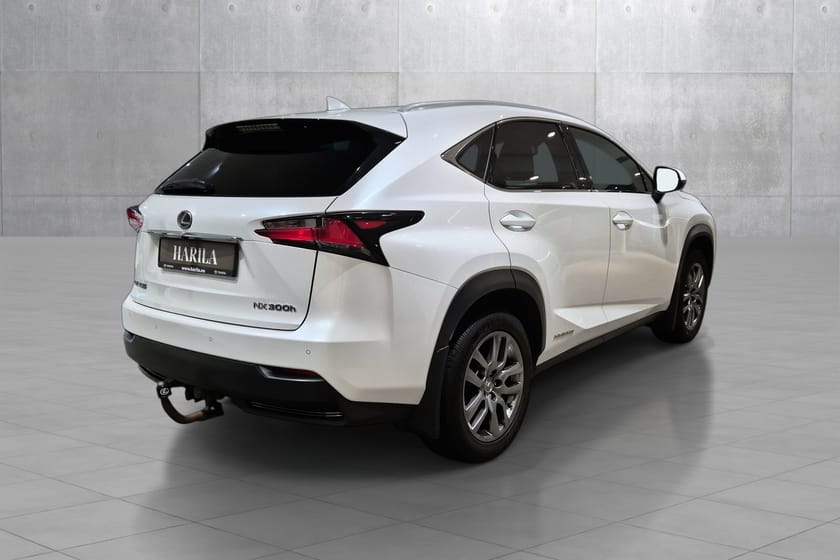 Bilde 5 av Lexus NX 300h AWD Executive Hybrid 4WD Tilhengerfeste LED-bar