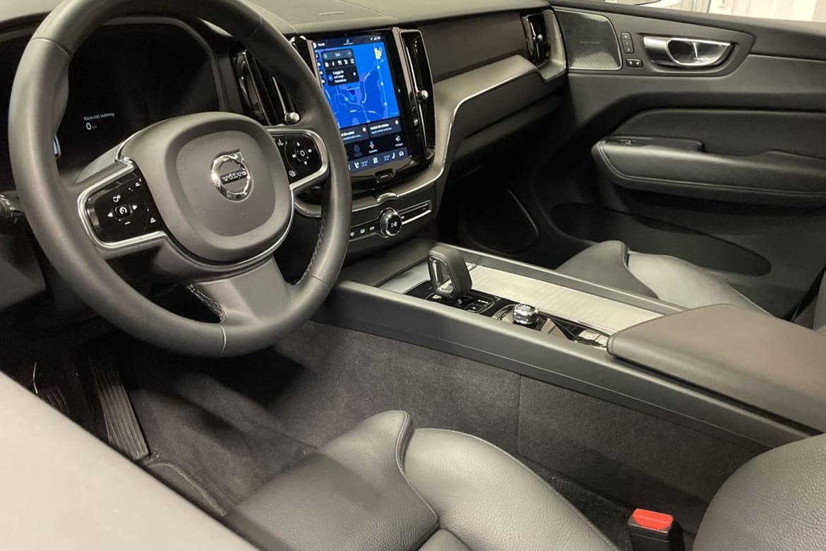 Volvo XC60 2023 - miniatyr 18