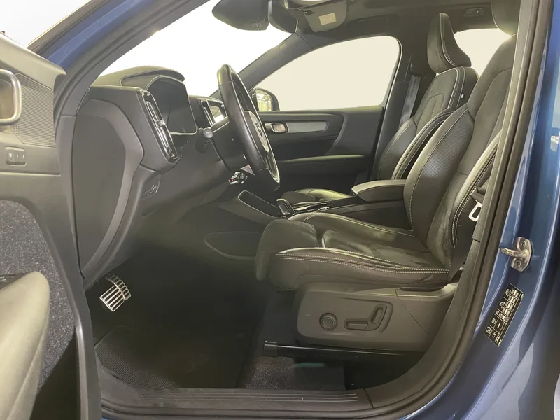 Bild 21 av 34 – Volvo XC40 Recharge T5 R-Design
