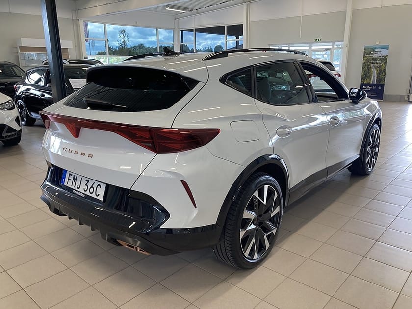 Bild 5 av CUPRA Formentor e-Hybrid 1,5 204HK DSG 120km räckvidd på el