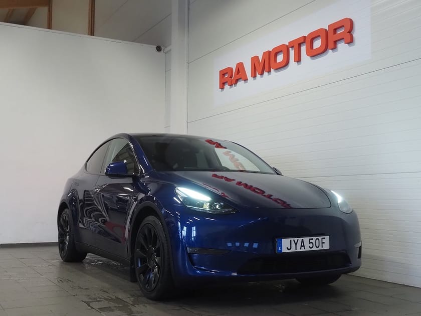 Bild 1 av Tesla Model Y Long Range AWD 514hk | Dragkrok |Panoramaglastak |