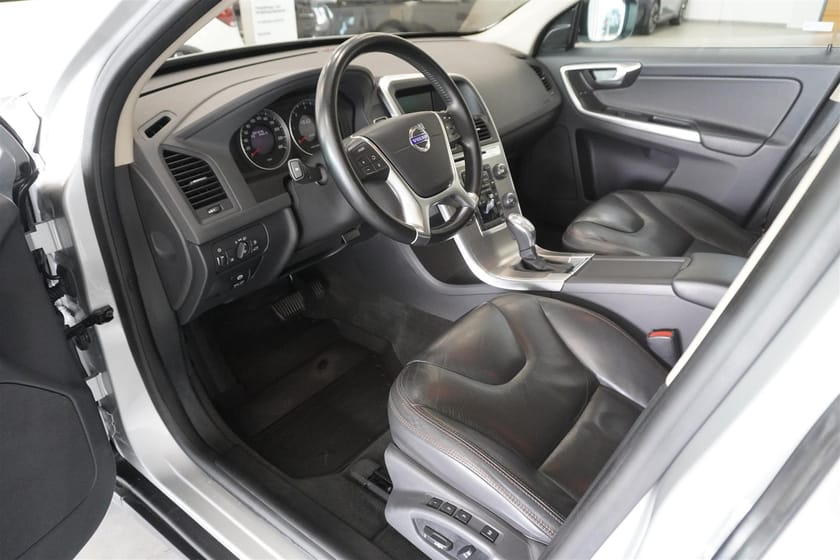 Bild 2 av Volvo XC60 D4 AWD Momentum DE Drag VoC