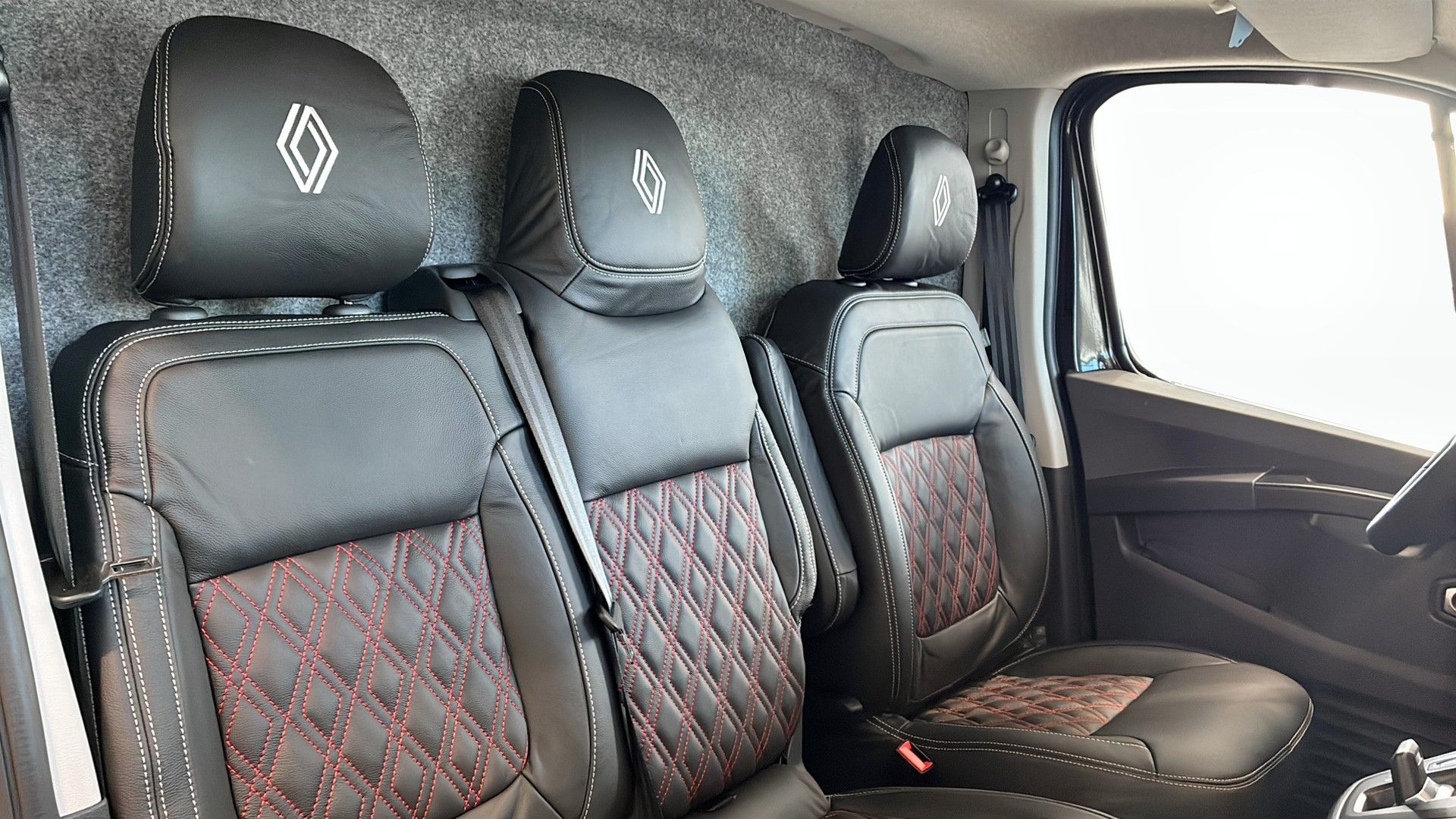 Renault Trafic 2026, bild 3/10