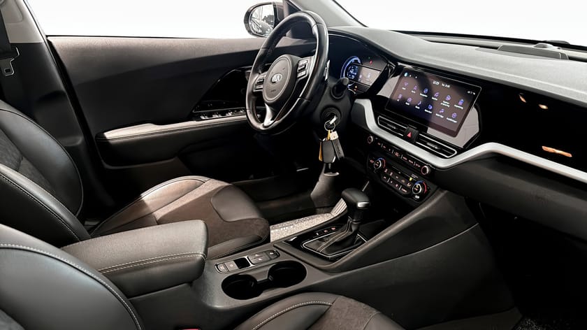 Bild 3 av Kia Niro P-HEV Plug-In Hybrid Advance Plus 1 Carplay|Rattvärme