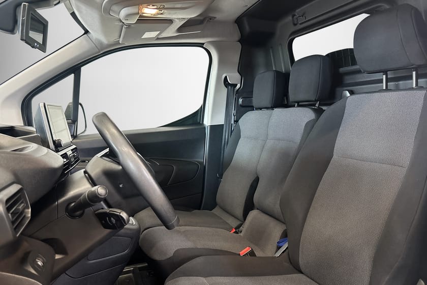 Bild 5 av Peugeot Partner Utökad Last PRO+ L2 | NORDIC PACK | KEYLESS