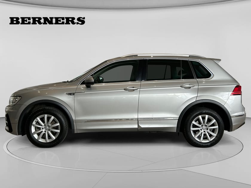 Bild 2 av Volkswagen Tiguan 2.0 TDI 4Motion R-line Drag/värmare