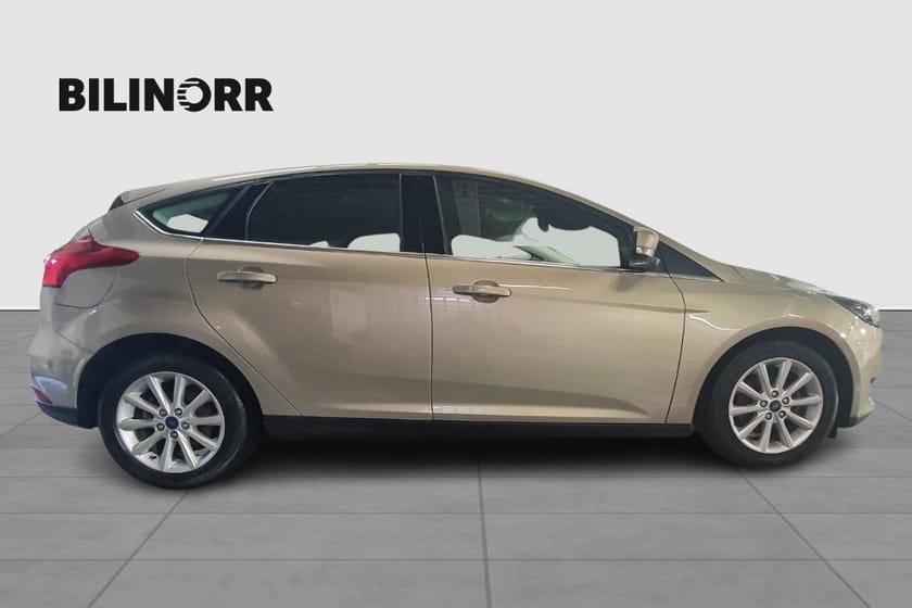 Bild 2 av Ford Focus 1.0 ECOBOOST S DRAG V-HJUL