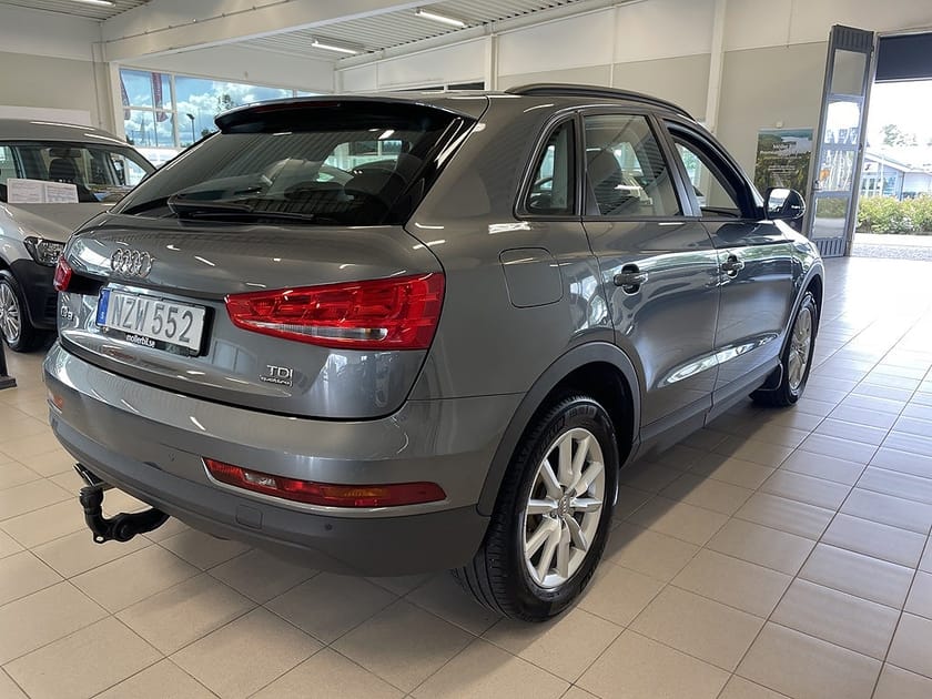 Bild 4 av Audi Q3 2.0 TDI Quattro S-tronic 184HK Dragkrok / Klimatan