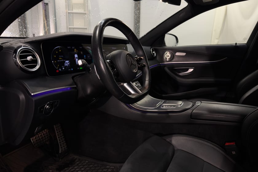 Bild 4 av Mercedes-Benz E 220 T d 4MATIC