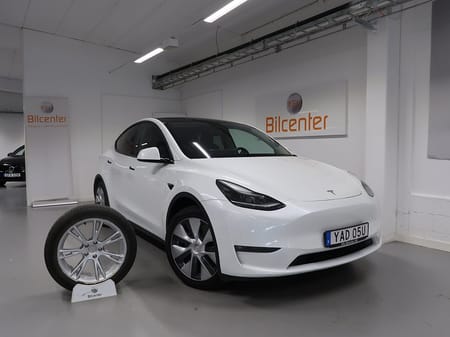 Tesla Model Y Long Range AWD V-Däck ingår-Drag-Skinn-Pano-Kamera