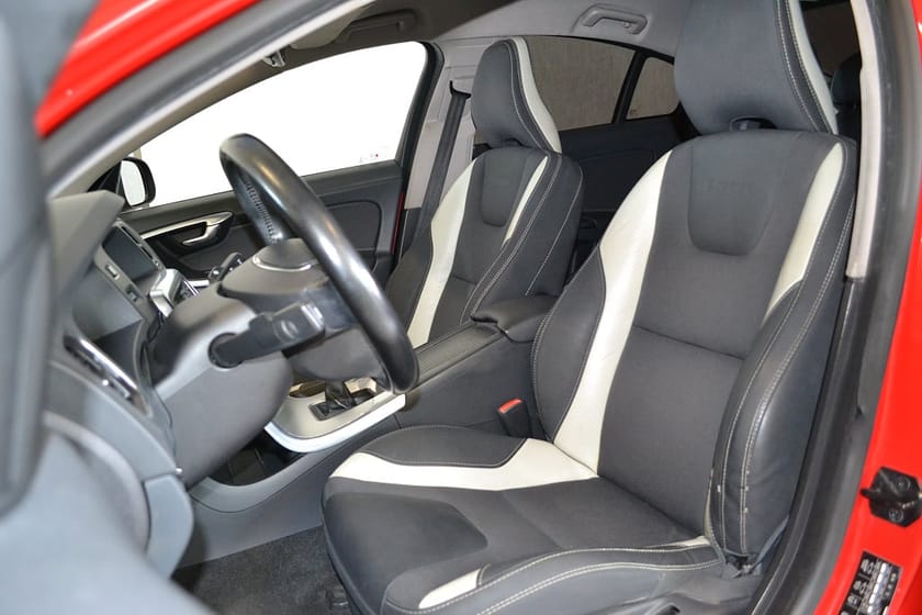 Bild 5 av Volvo S60 T3 R-Design Manuell V-Hjul 150hk
