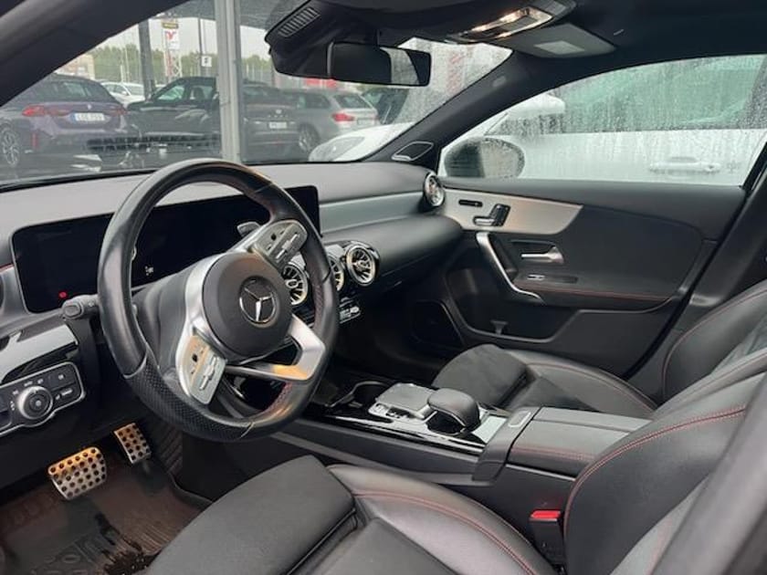 Bild 2 av Mercedes-Benz A 250 AMG 224hk Panorama Backkamera Navi Burmester Sound