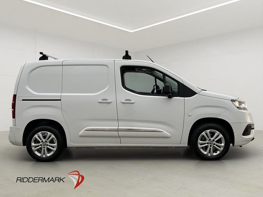 Bild 2 av Toyota ProAce City proace-city Värmare Drag B-Kamera CARPLAY 1-Brukare
