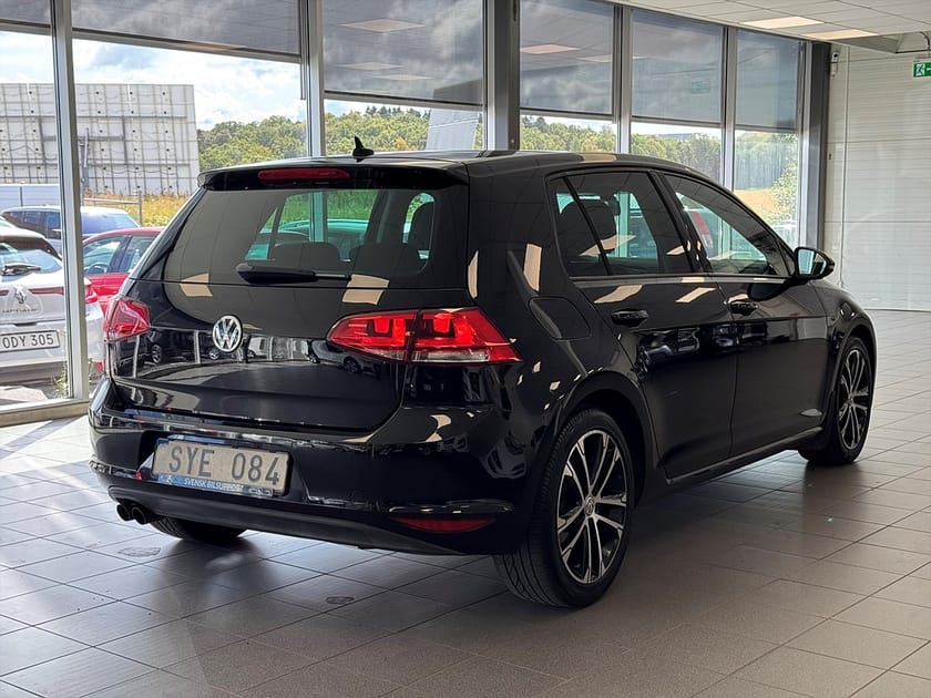Bild 2 av Volkswagen Golf 5-dörrar 1.4 TSI Auto Massage Värmare