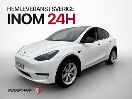 Tesla Model Y Long Range AWD Svensksåld Värmepump Dragkrok