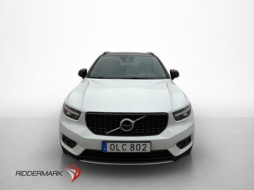 Bild 2 av Volvo XC40 D4 AWD 190hk R-Design Pano H/K  360° D-Värm Drag