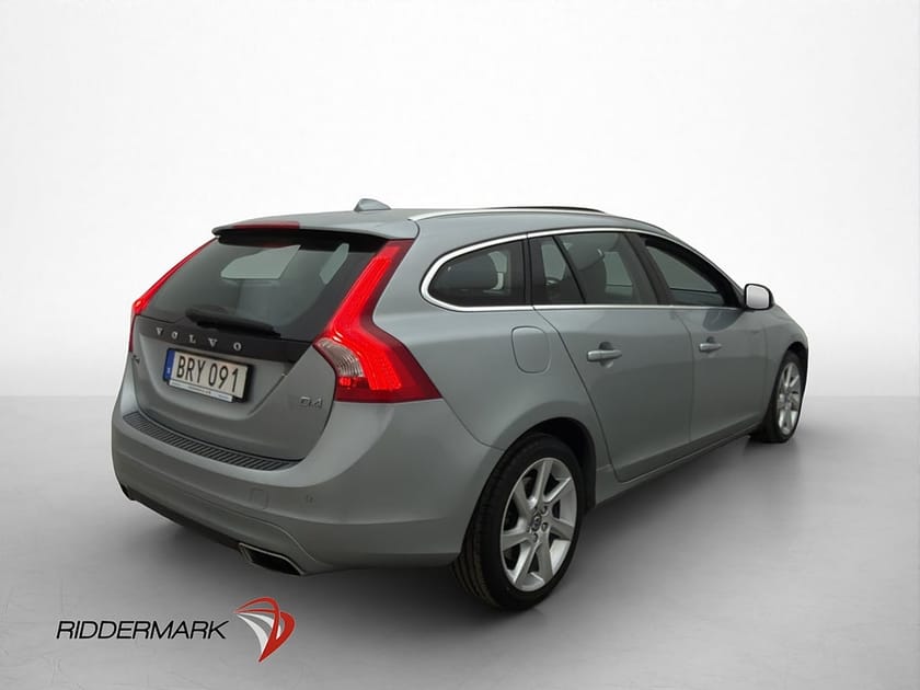 Bild 5 av Volvo V60 D4 Summum Taklucka Skinn Navi Värmare Keyless