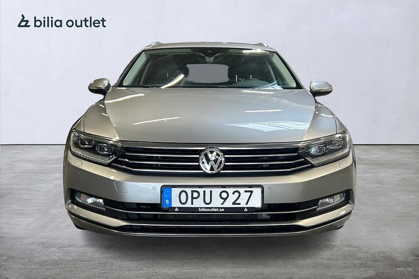 Bild 3 av Volkswagen Passat Sportscombi SC 2.0 TDI 4Motion GTS 240hk Cockpit Navi Drag B-kamera