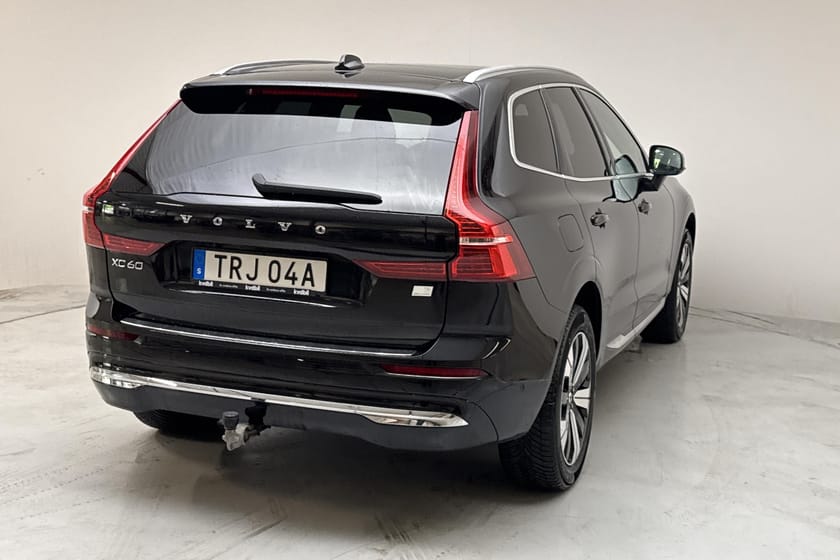 Bild 3 av Volvo XC60 T6 AWD Recharge (350hk) Core, Läder, Panorama