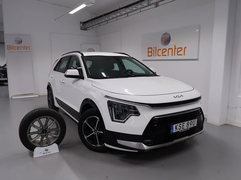 Bild 1 av Kia Niro Plug-In-Hybrid V-Däck ingår Navi-Kamera-CarPlay-Rattvär
