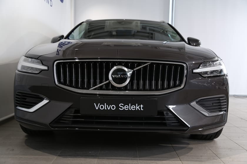 Bild 5 av Volvo V60 T6 Plus Bright Edition |Drag |Kamera |Läder |Elstol |Mörkton
