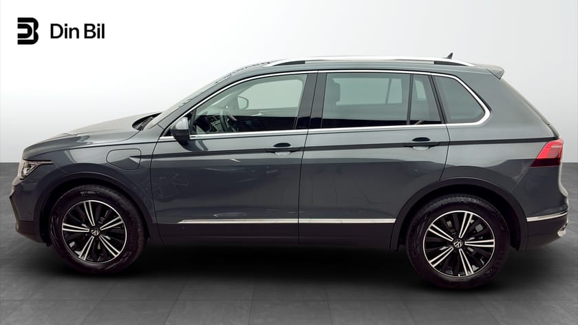 Bild 2 av Volkswagen Tiguan eHybrid Elegance/Drag/Förarassistans