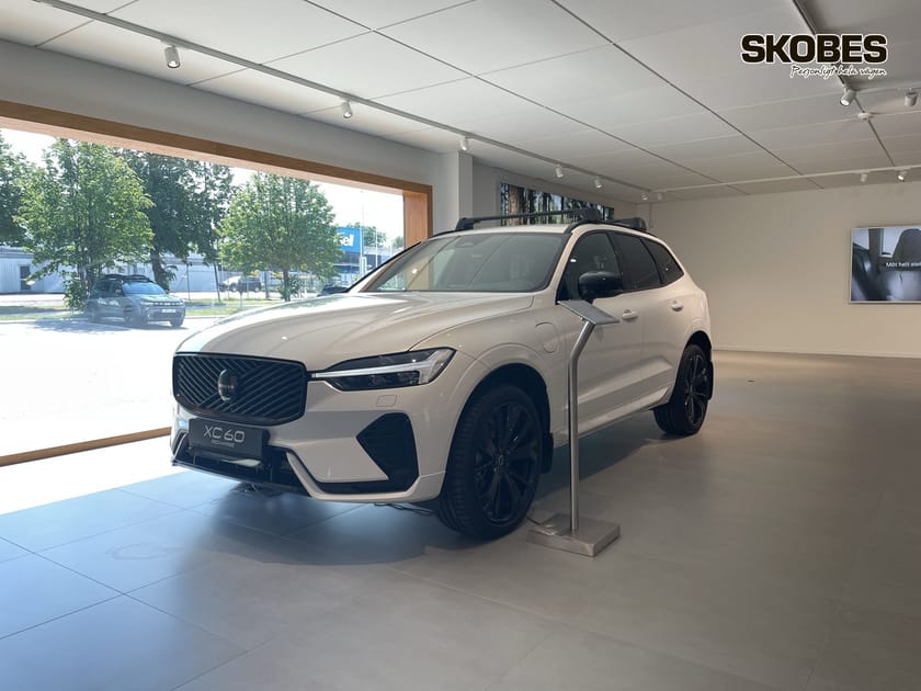 Bild 3 av Volvo XC60 T6 Plus Black Nordic Edition