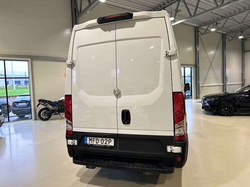 Bild 4 av Iveco Daily 35-140 Van