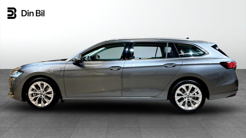 Bild 2 av Škoda Superb iV Kombi Selection 204hk DSG / Dragkrok