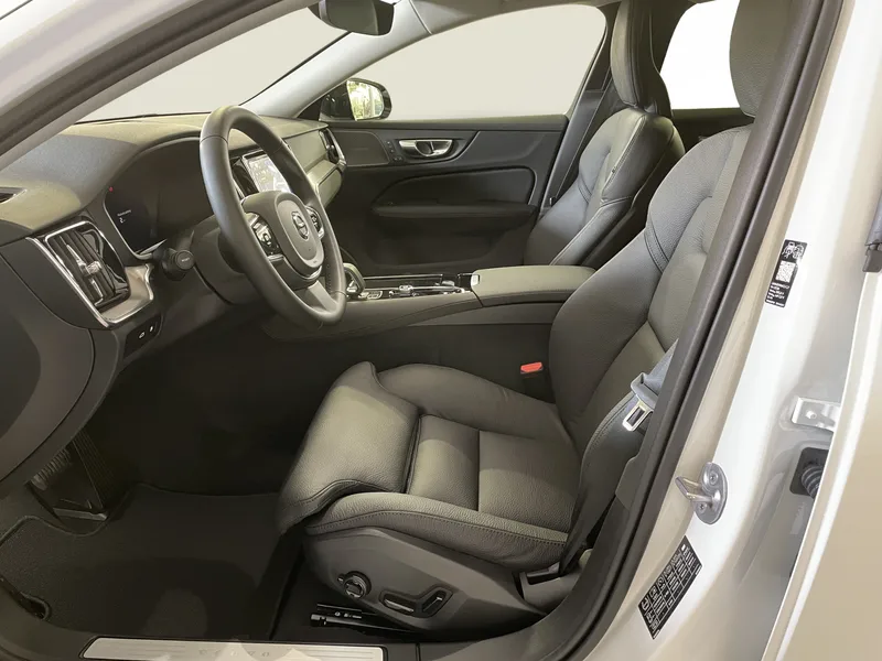 Bild 7 av 12 – Volvo V60 T6 Plus Dark Nordic Edition Plus Nordic Edition