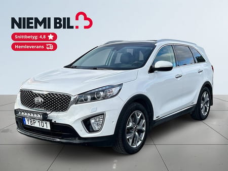 Kia Sorento 2.2 CRDi AWD Business 7-sits Drag Kamera Pano Navi S&V